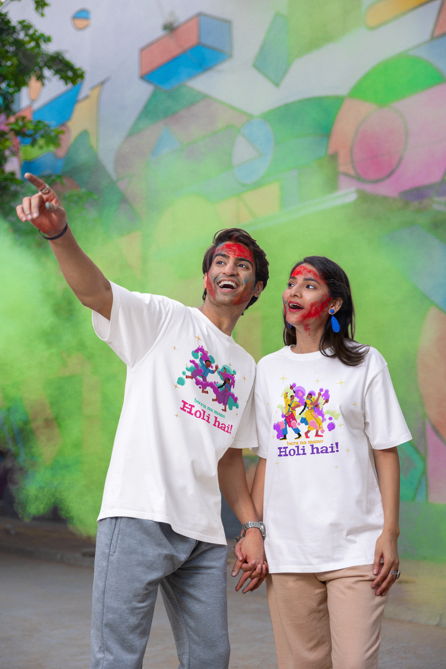 Bura Na Mano, Holi Hai! – Festive Drummers T-Shirt